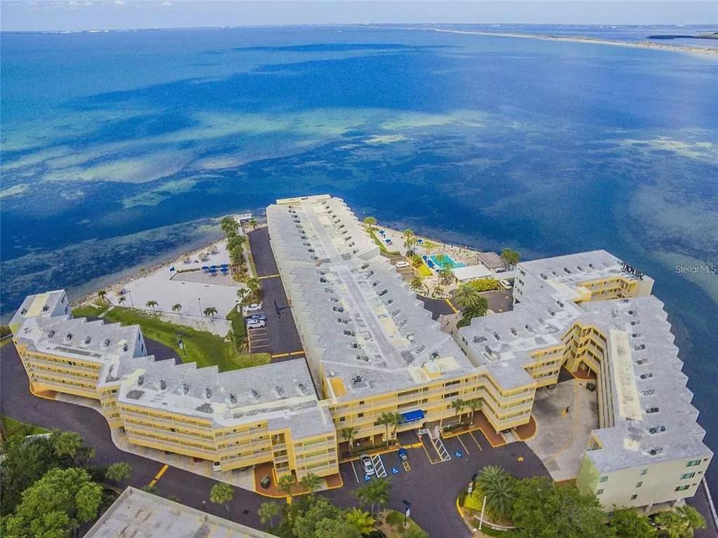 The Kondo Tiki Tampa Kültér fotó