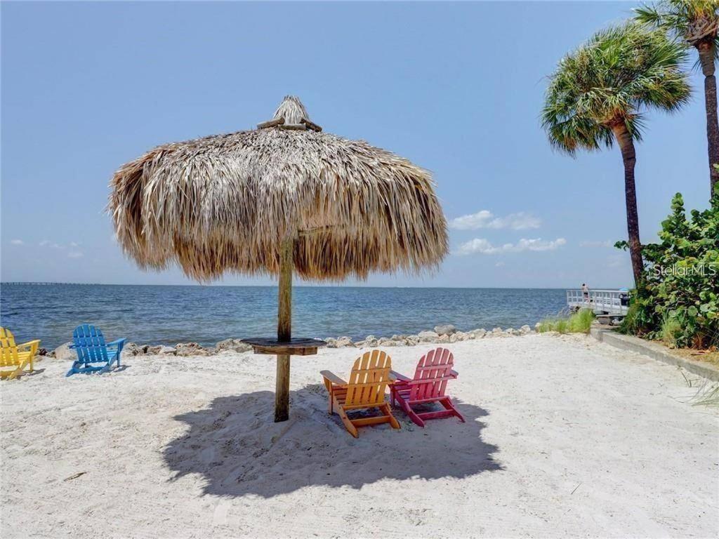 The Kondo Tiki Tampa Kültér fotó