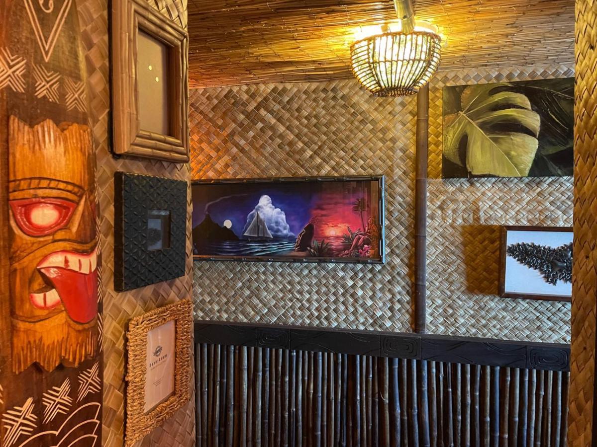 The Kondo Tiki Tampa Kültér fotó